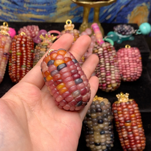 毛料文玩玉米迷你玉米七彩宝石血丝文玩手把件车挂摆件工艺品1