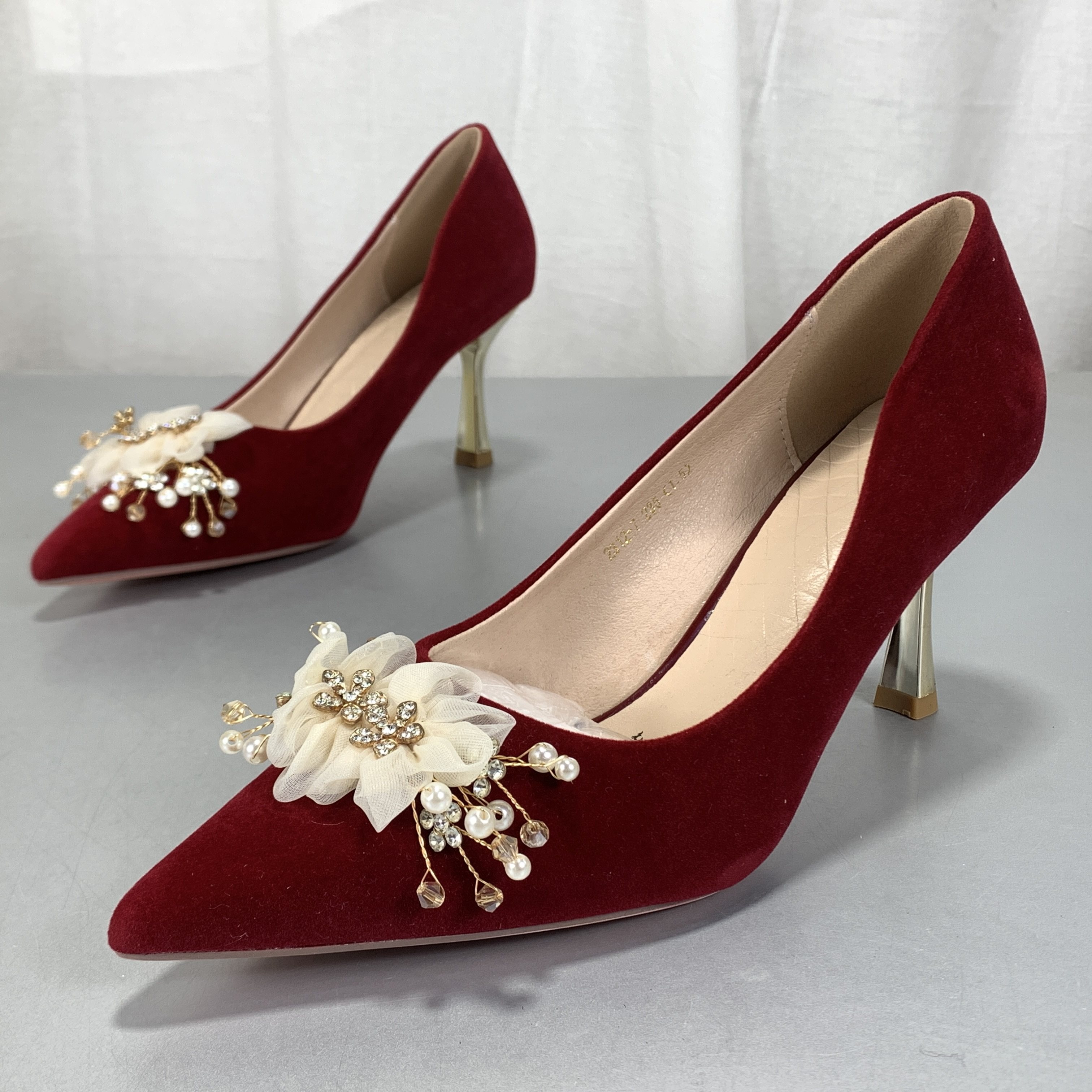 撤柜断码女鞋红色婚鞋浅口尖头单鞋新娘高跟鞋珍珠水钻细跟不累脚,女鞋,婚鞋,淘宝优惠券,粉丝福利购,淘宝优惠卷
