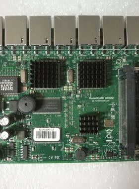 RouterBOARD 493GAH无线路由卡。
八接口 板卡