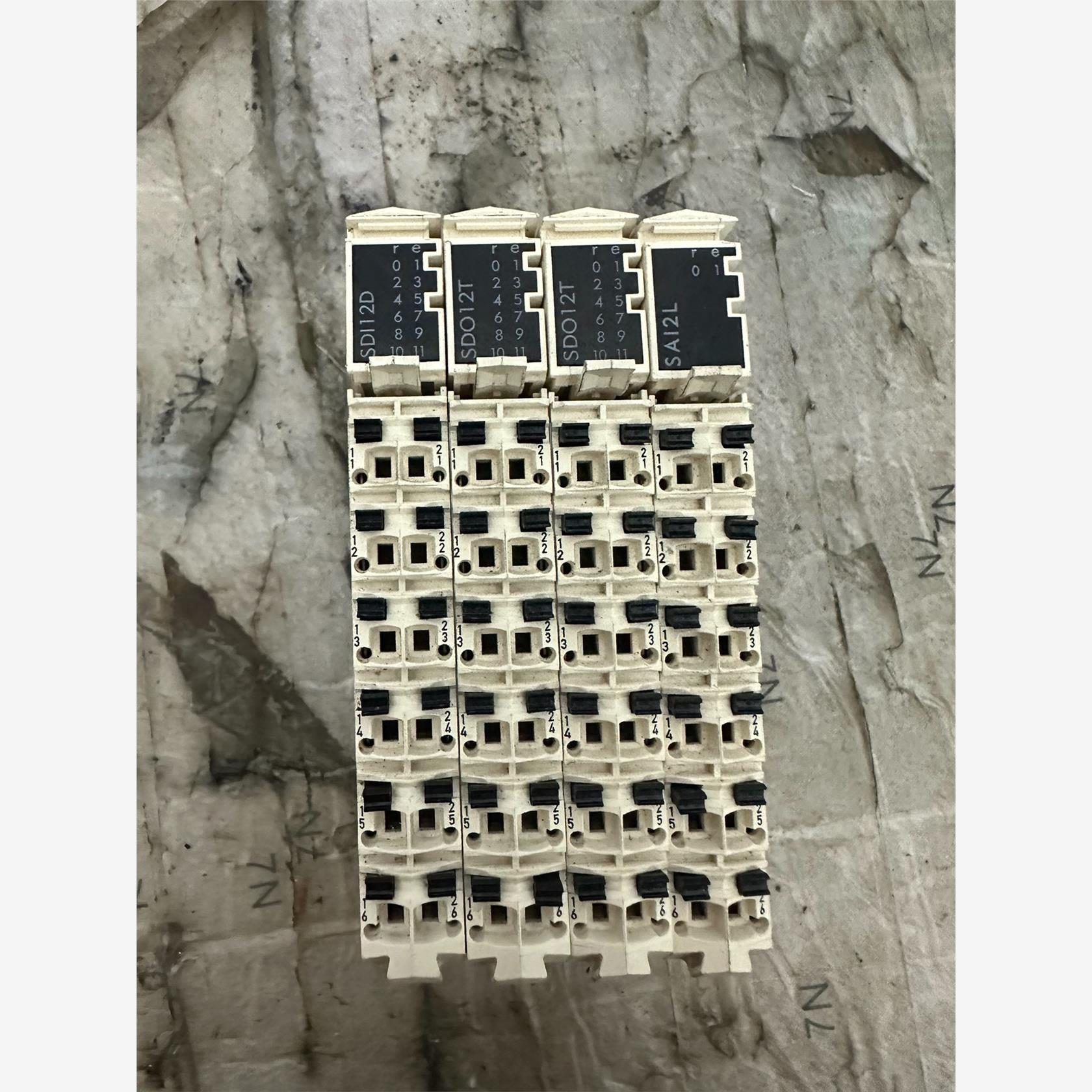 施耐德PLC模块PDI12D议价下单