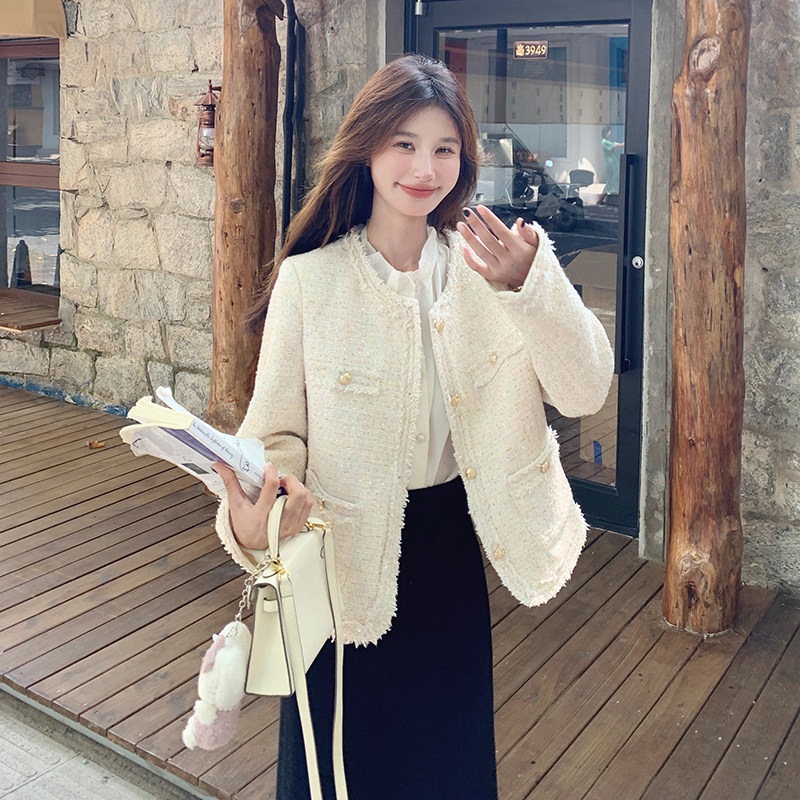 独特超好看米白色短款小香风外套女2025新款超火减龄漂亮洋气上衣,女装短外套,浙宝159