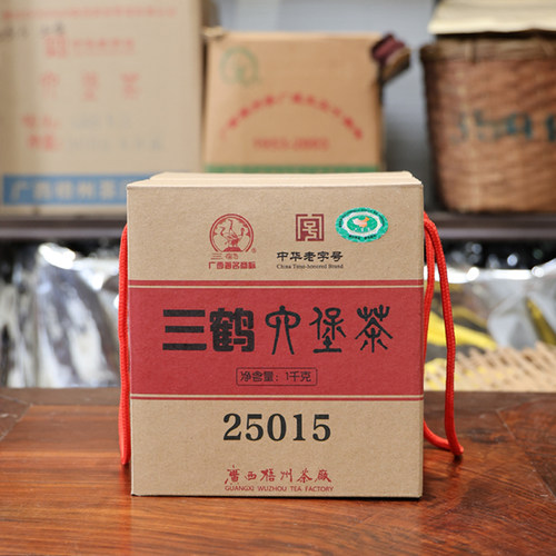 梧州三鹤1000克青种陈韵六堡茶