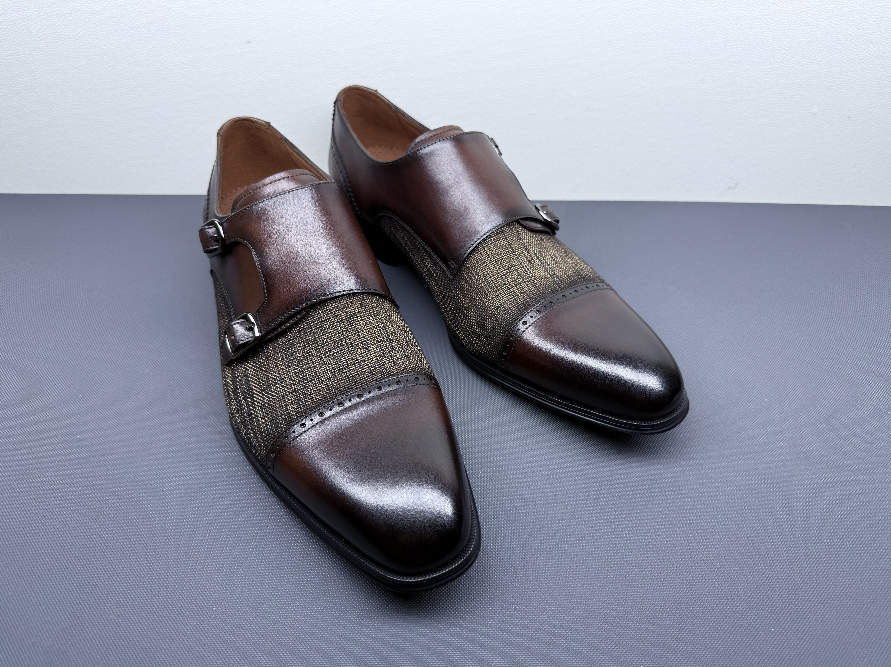 新款男鞋商务正装皮鞋头层牛皮配织物孟扣鞋橡胶软底PP07