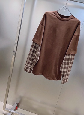 小众设计 23秋季 潮流青春时髦感 格子拼接袖宽松假两件长袖T恤