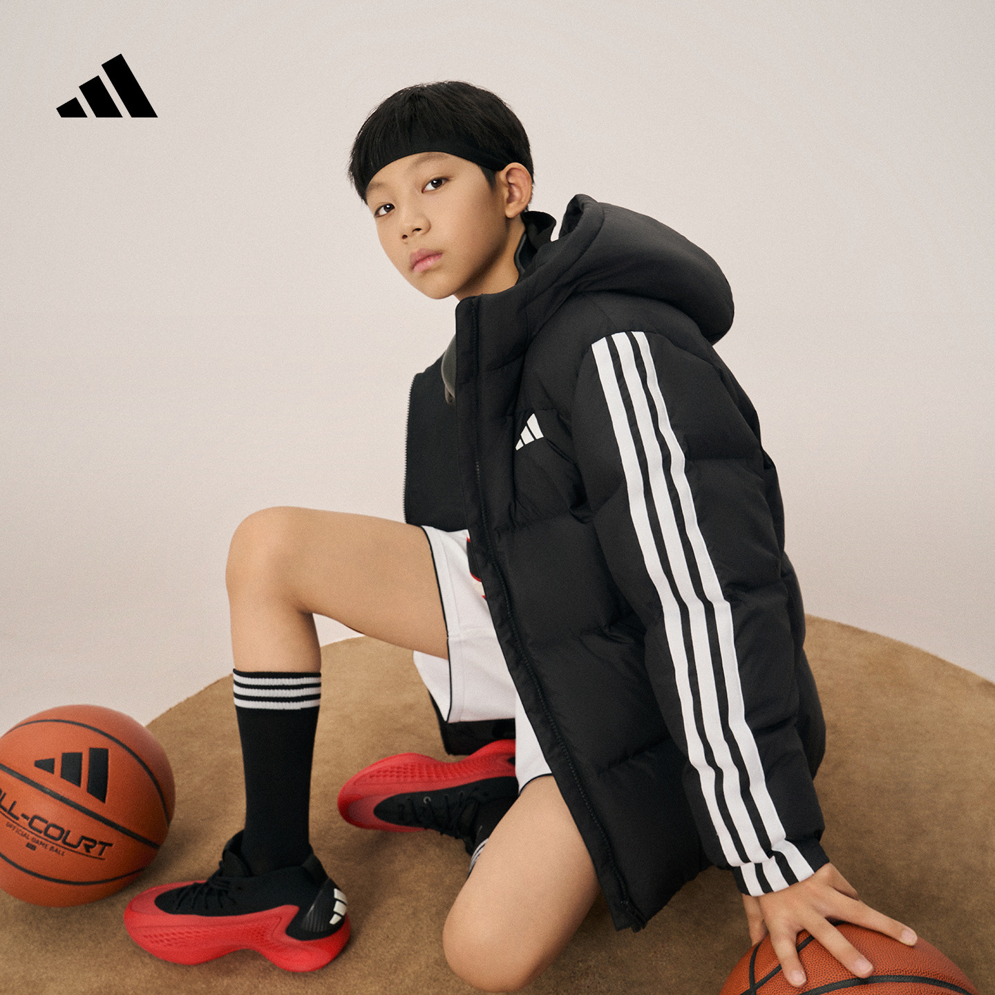 阿迪达斯男女大童羽绒服