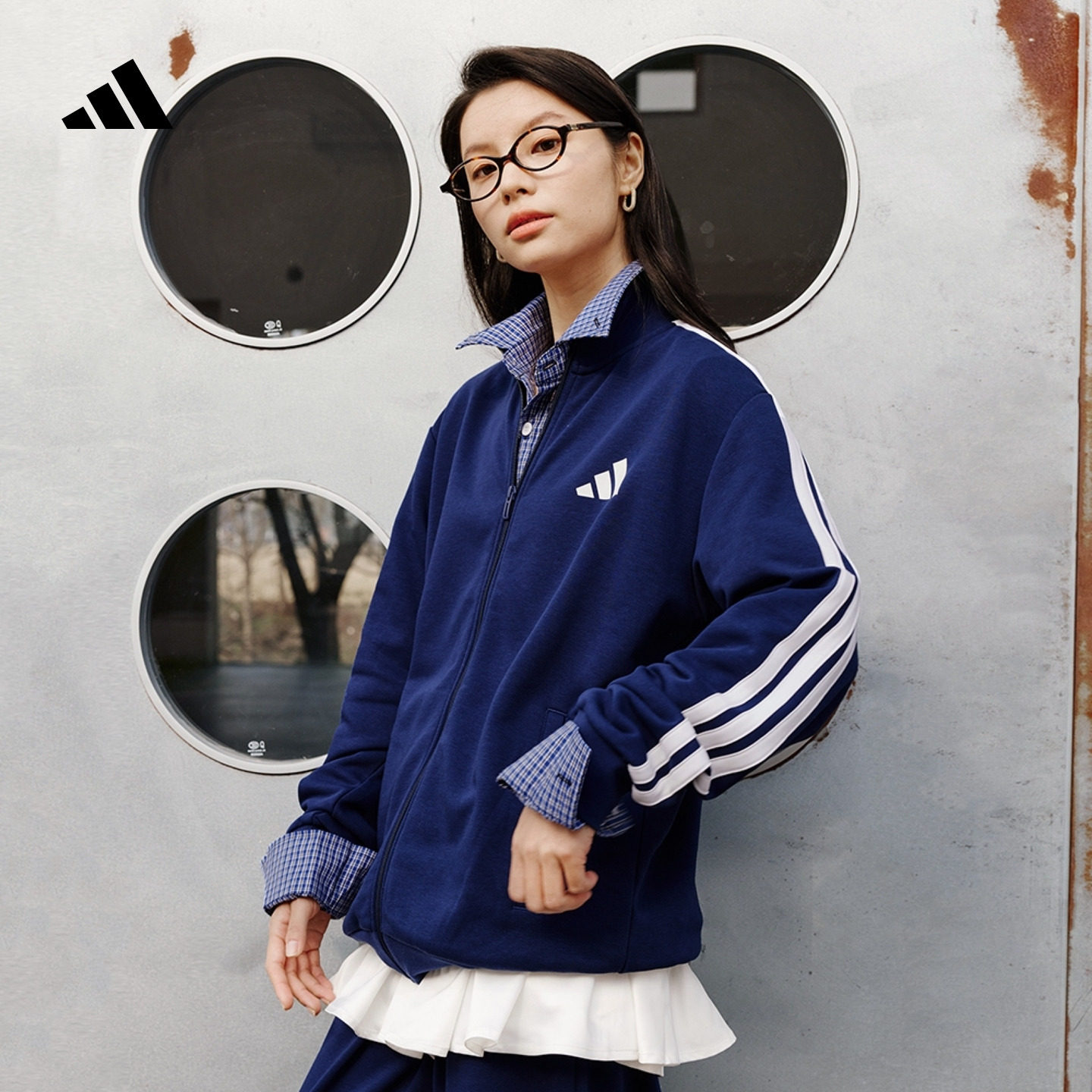 经典休闲日常通勤三条纹长袖套装男女春季adidas阿迪达斯轻运动
