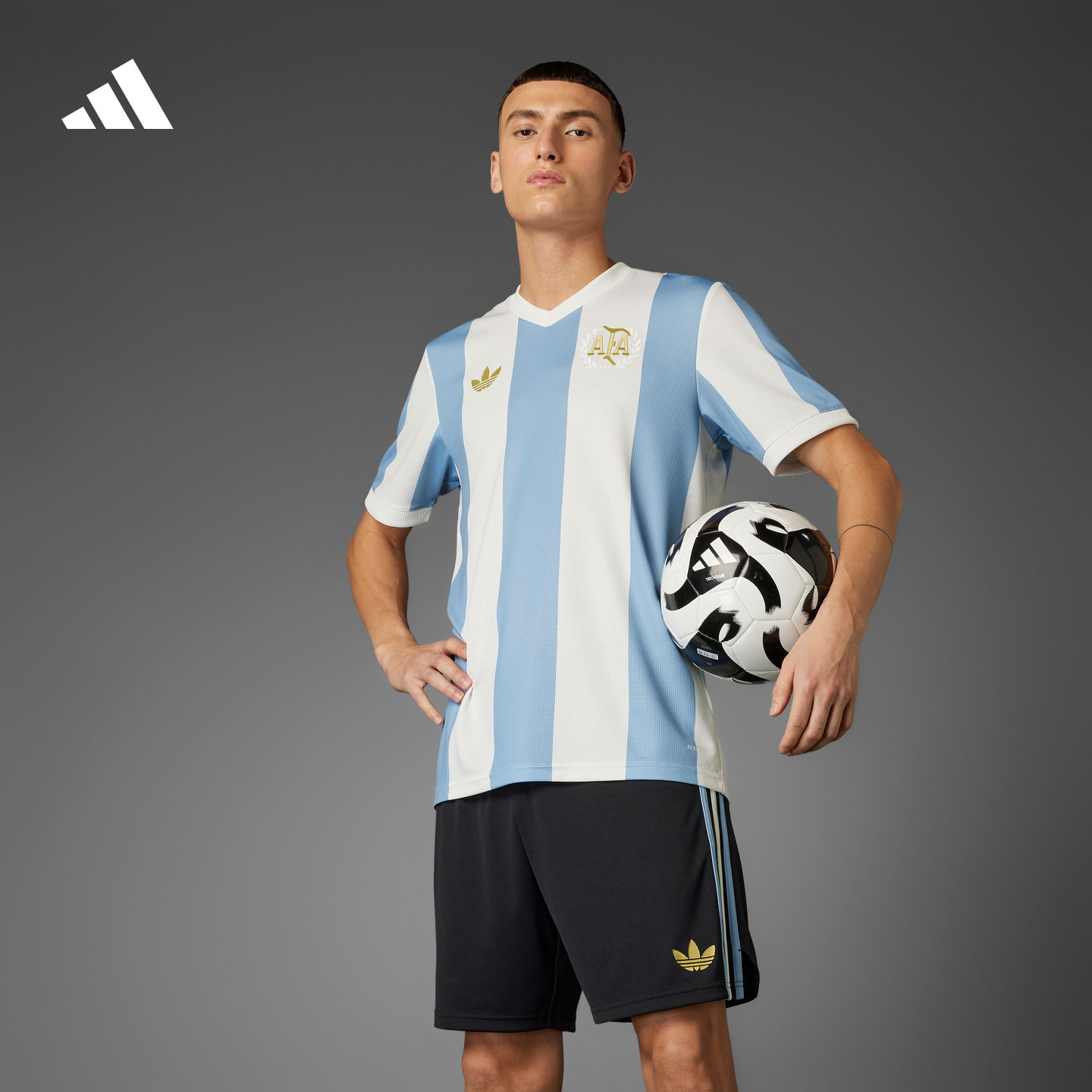 阿迪达斯阿根廷队50周年纪念球衣