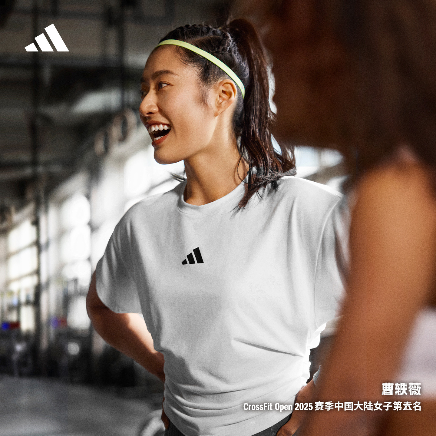 速干力量训练运动健身微蝙蝠袖短袖T恤女夏季adidas阿迪达斯