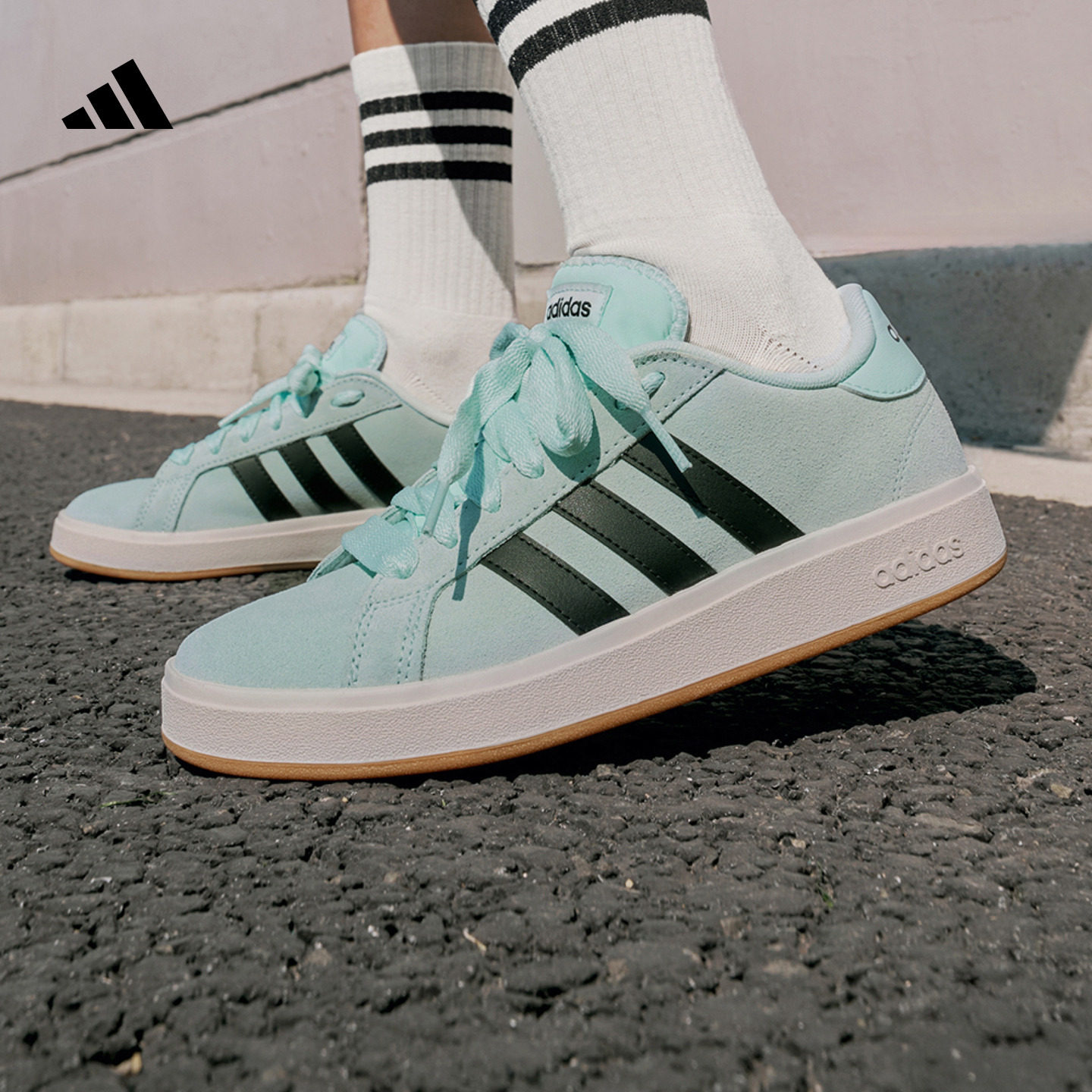 「面包鞋」GRAND COURT BASE 00s休闲低帮板鞋男女adidas阿迪达斯