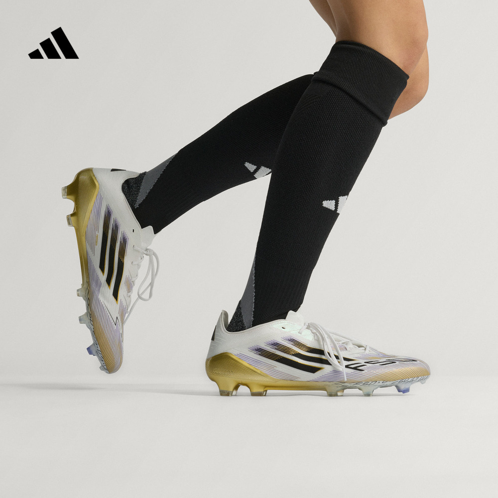 阿迪达斯男女足球鞋adidas