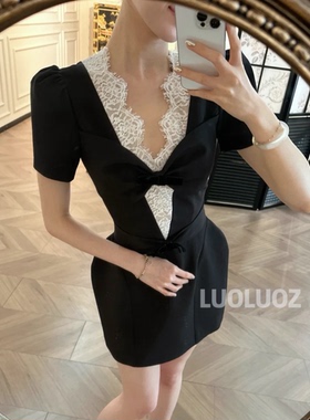 LUOLUOZ【墨蕾丝语】撞色蕾丝V领胸前蝴蝶结设计短款连衣裙JF1469