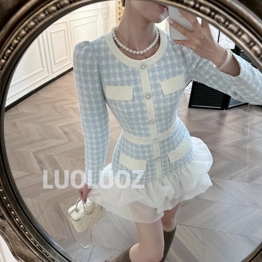 LUOLUOZ【纱间香语】蓝色小香风格纹拼接荷叶边短款连衣裙JF1622