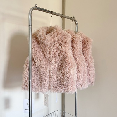 2025秋冬新款环保山羊绒马甲女时髦洋气外套皮草仿羊羔毛马夹粉色