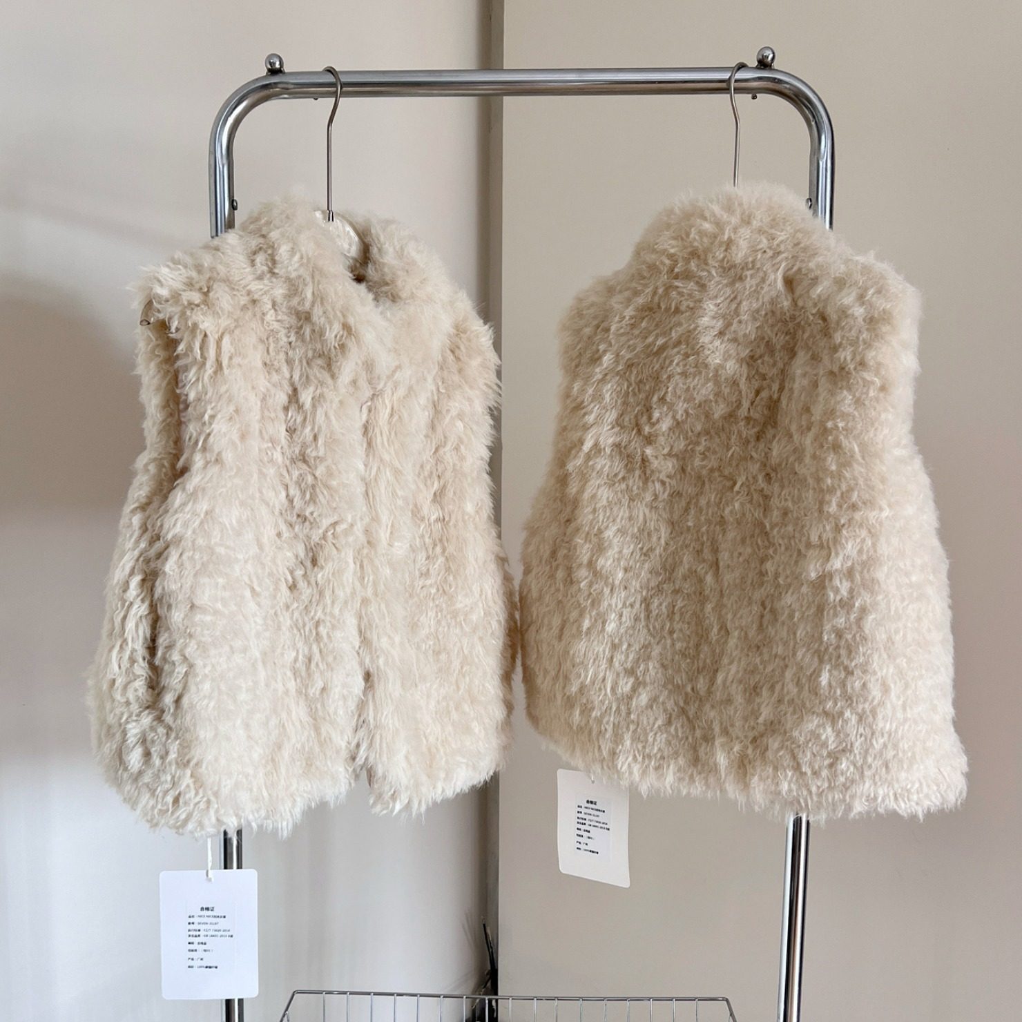 羊羔毛马甲女外穿冬高级感环保皮草气质毛毛马夹秋冬短款外套背心