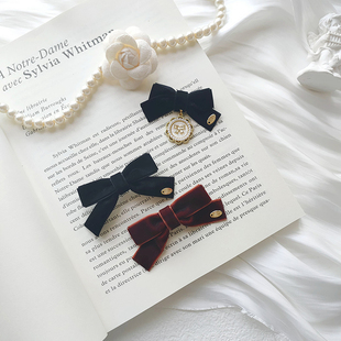 miu系蝴蝶结可爱金属标简约丝绒配饰小款胸针丝带衣服点缀饰品女