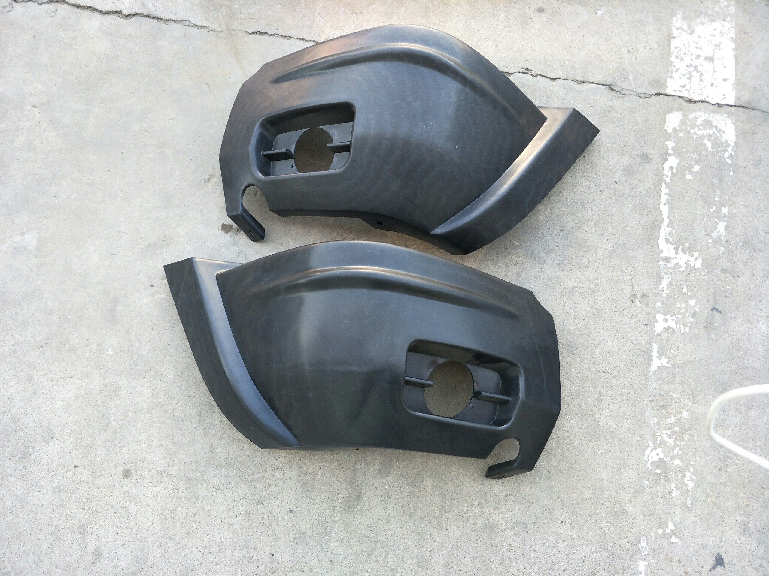 吉普切诺基213/2500包角前面左右前保险杠角,一个价格