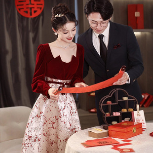 新娘丝绒结婚敬酒服2026新款订婚裙回门绝美礼服轻奢小众春季长袖