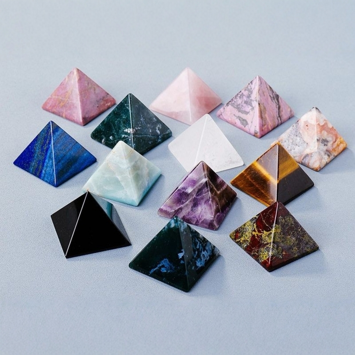 天然水晶石头金字塔摆件能量塔