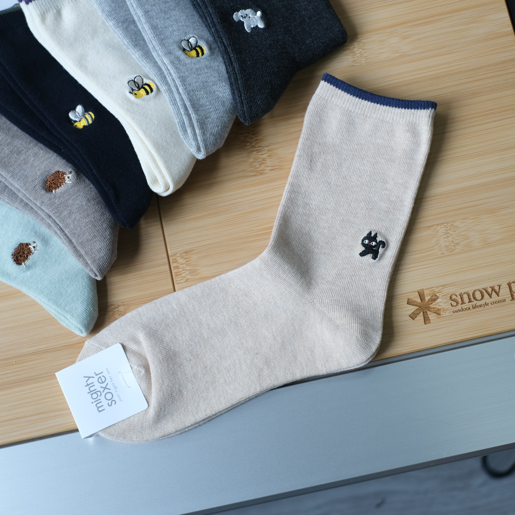 日产 三双装 女款中筒袜"小动物"纯棉中帮袜