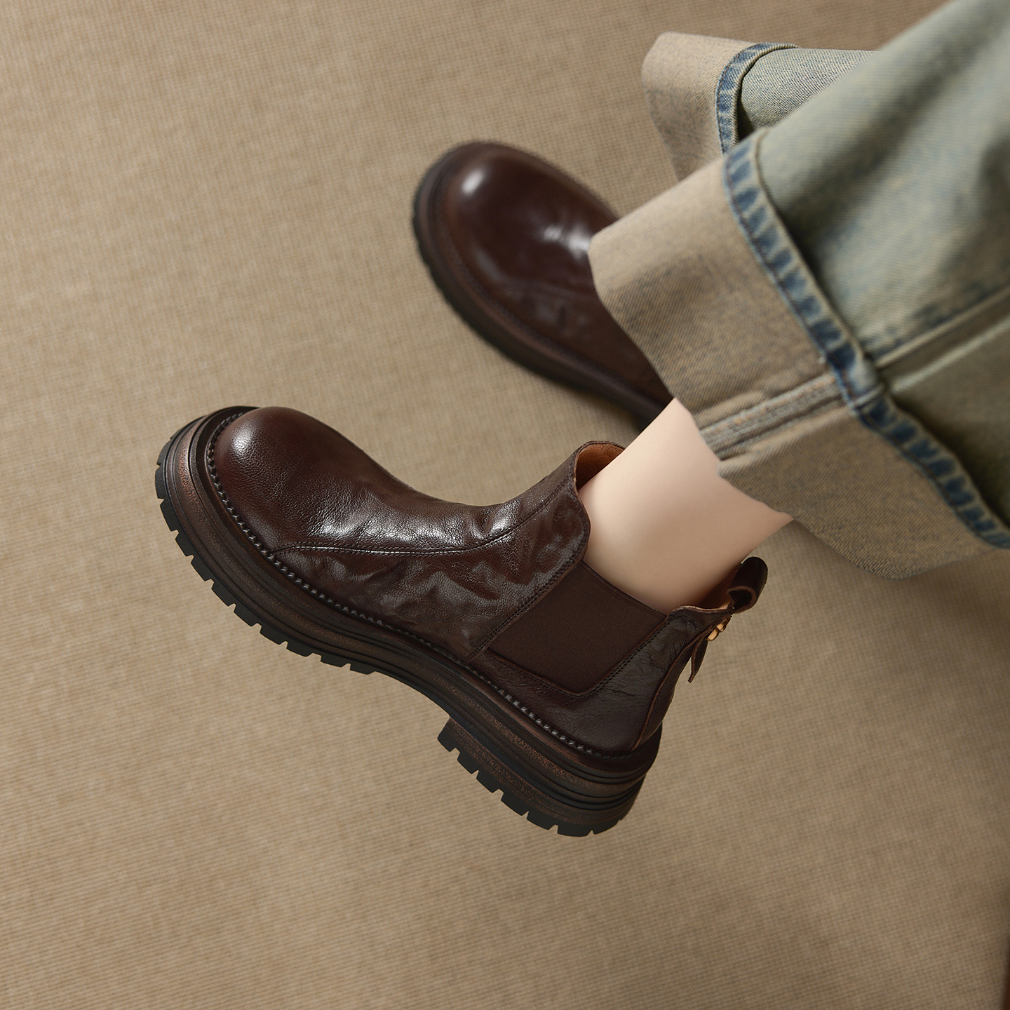 小羊皮圆头百搭厚底切尔西短靴女