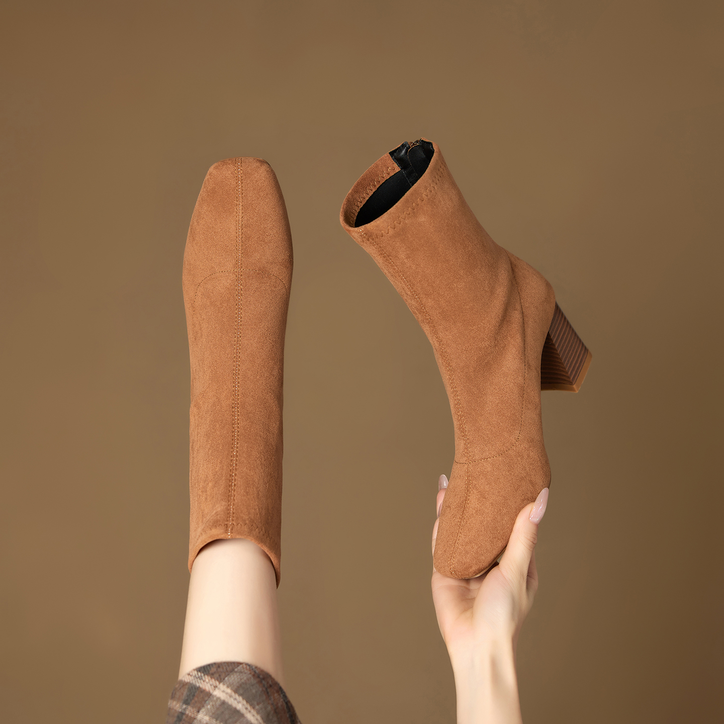 弹力瘦瘦靴百搭方头粗跟短靴女