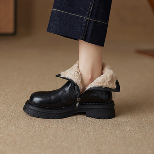 巨暖和 加绒加厚马丁靴侧拉链短靴 厚底羊皮毛一体雪地靴女冬新款