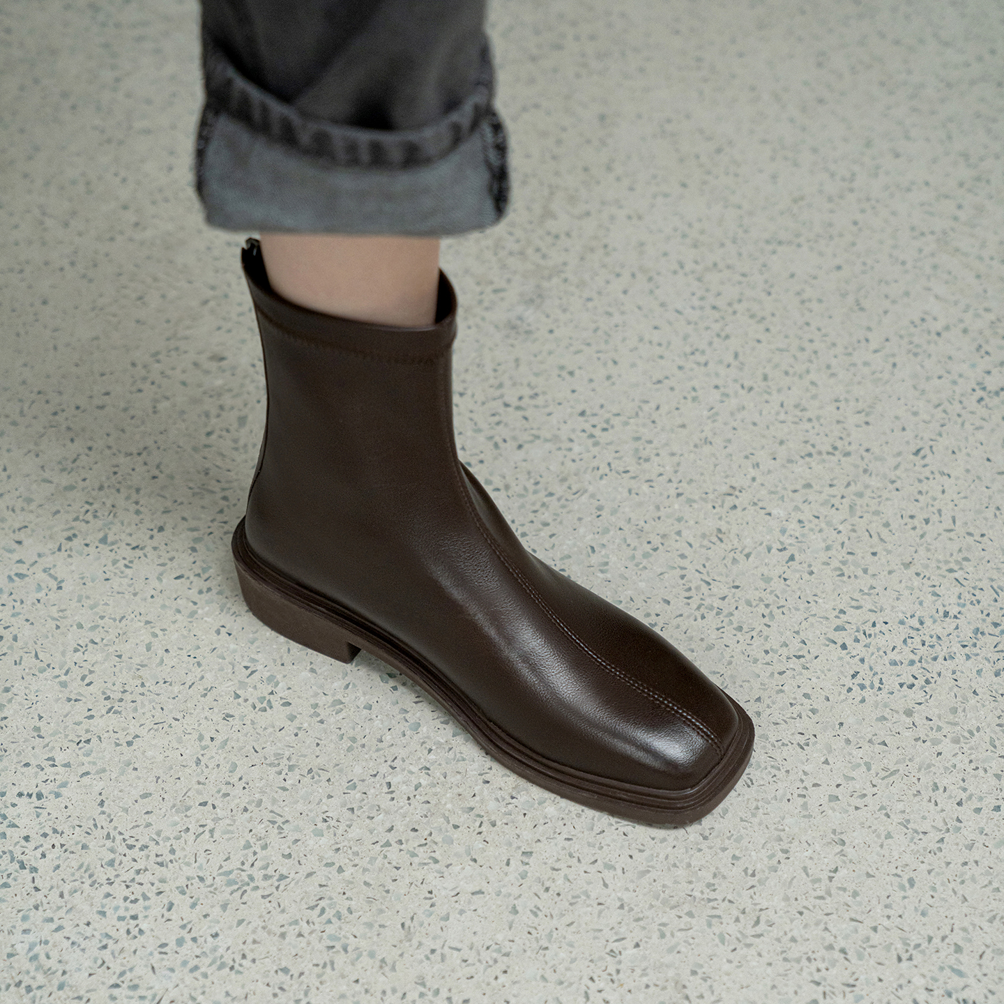 英伦风方头真皮短靴女瘦瘦靴百搭