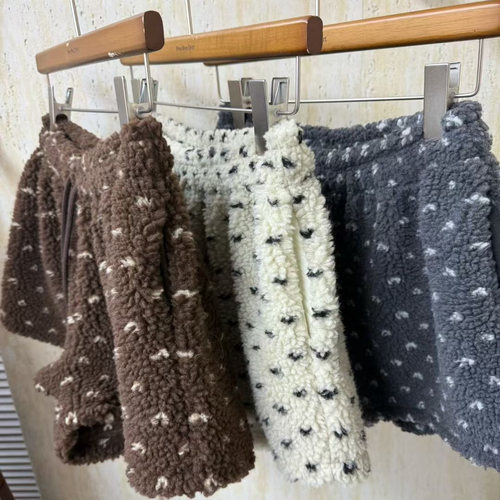 系带宽松桃心摇粒绒阔腿短裤