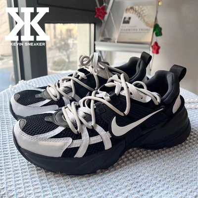 Nike耐克女跑步鞋闪电赛博朋克