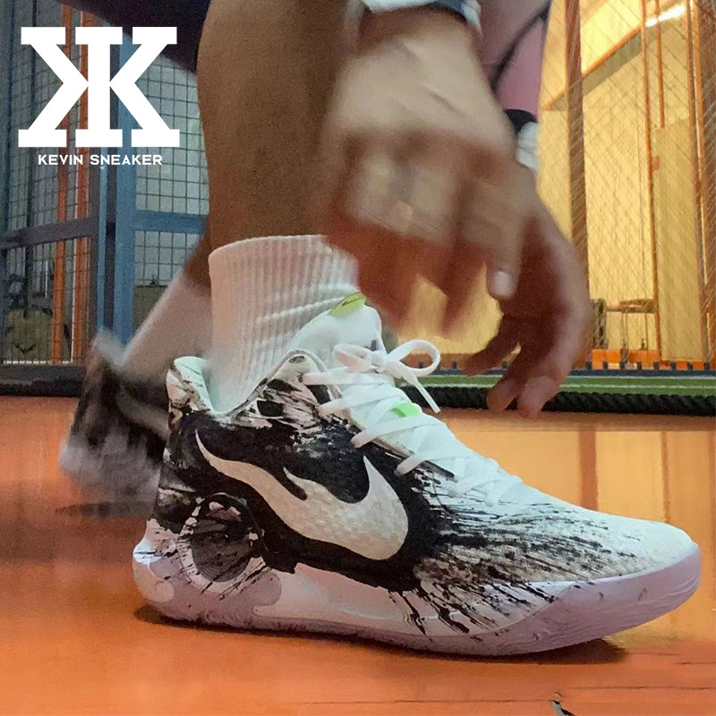 Nike耐克男中帮超级英雄篮球鞋