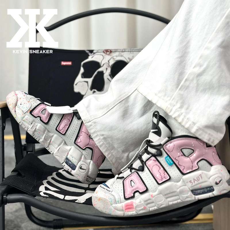 Nike耐克女款中帮篮球鞋