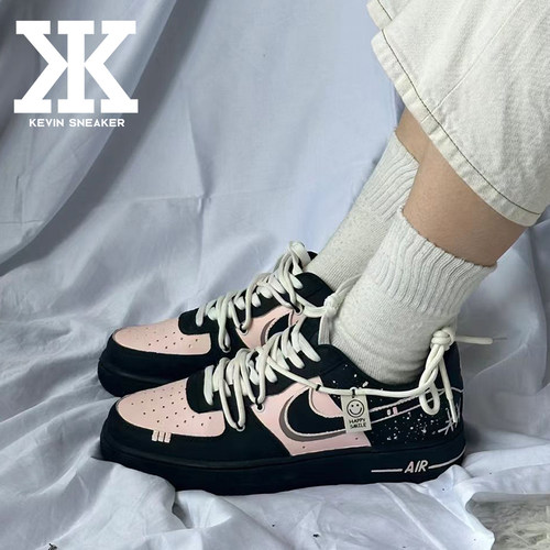 Nike耐克沉寂曙光系带女低帮板鞋