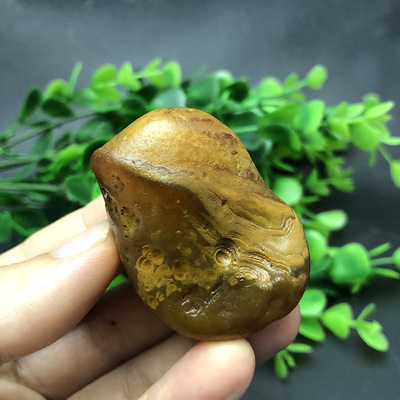 花纹冰彩玛瑙籽料象形奇石手把件