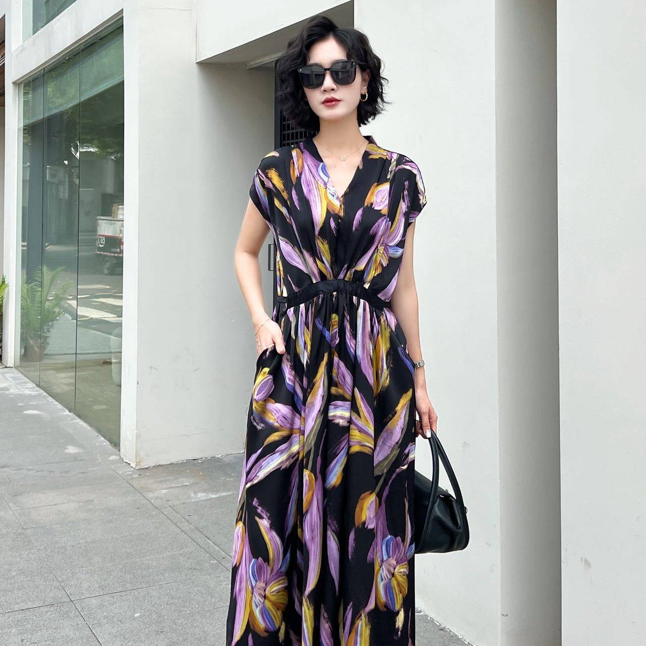 2025大码宽松碎花连衣裙贵夫人裙