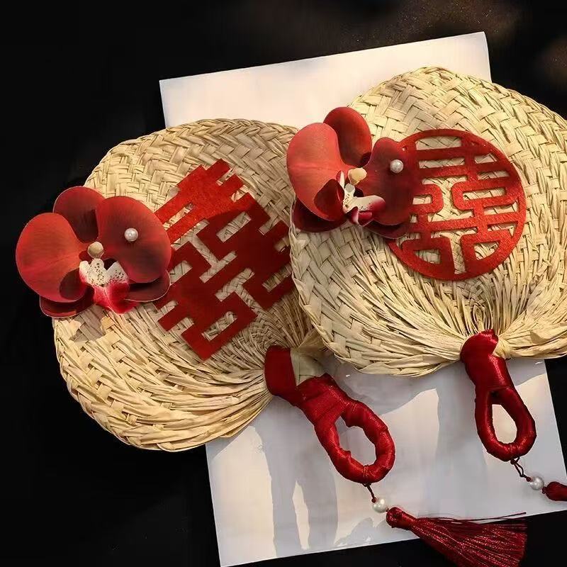 团扇结婚新娘晨袍拍照喜扇手摇扇晨拍道具结婚蒲扇喜字草编扇子