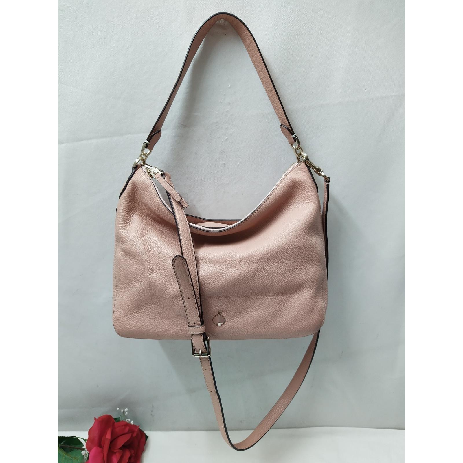 kate spade New York粉色荔枝皮Zipper Closure斜挎包