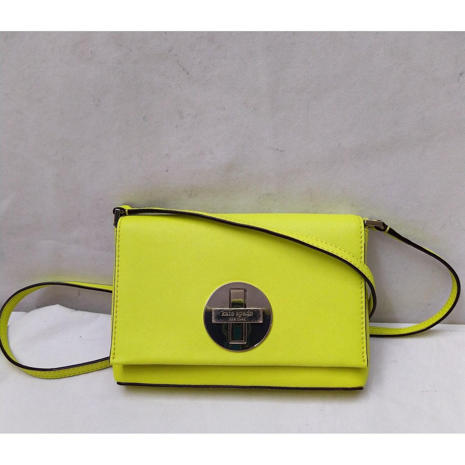 kate spade New York Highlighter黄色真皮Turnlock斜挎包