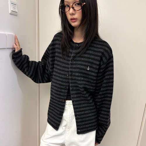 roaringwild条纹开衫毛衣外套