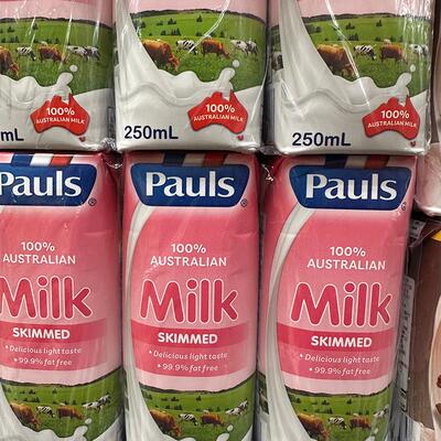 代购正品 澳大利亚产 PAULS/保利脱脂牛奶 250毫升*6盒