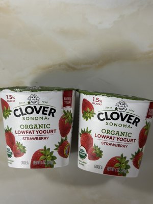 代购正品 国外进口 CLOVER有机低脂乳酪/低脂酸奶 草莓味士多啤梨