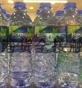 代购正品 香港制造  BONAQUA/飞雪矿泉水/矿物质饮用水 500ML*6瓶