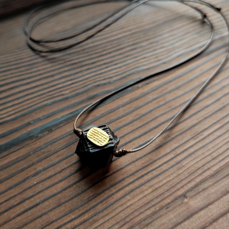 禅意沉香木八棱珠镶嵌五条经项链