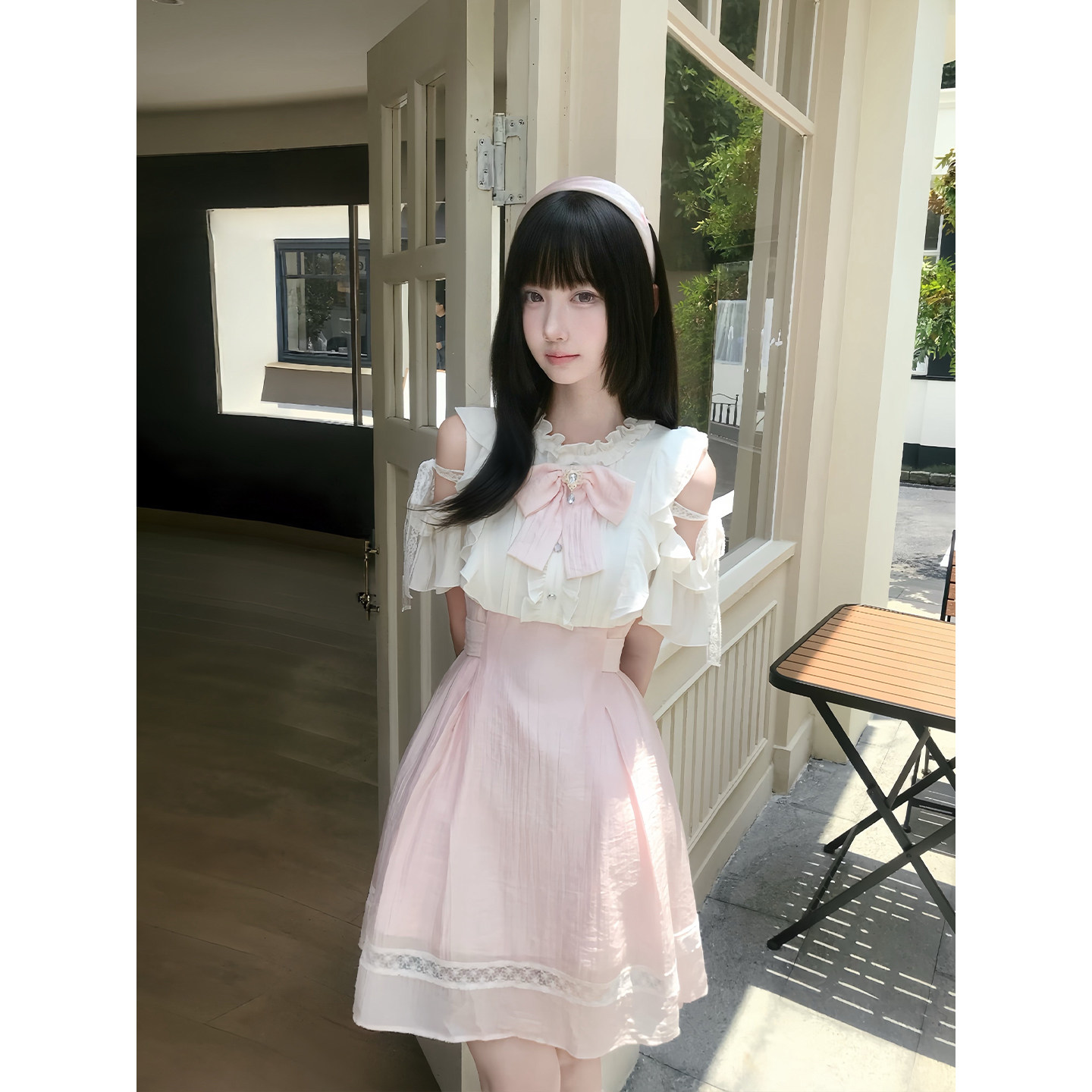 啦啦酱 雾海信 清楚系粉白拼接温柔露肩连衣裙蕾丝甜美少女短裙