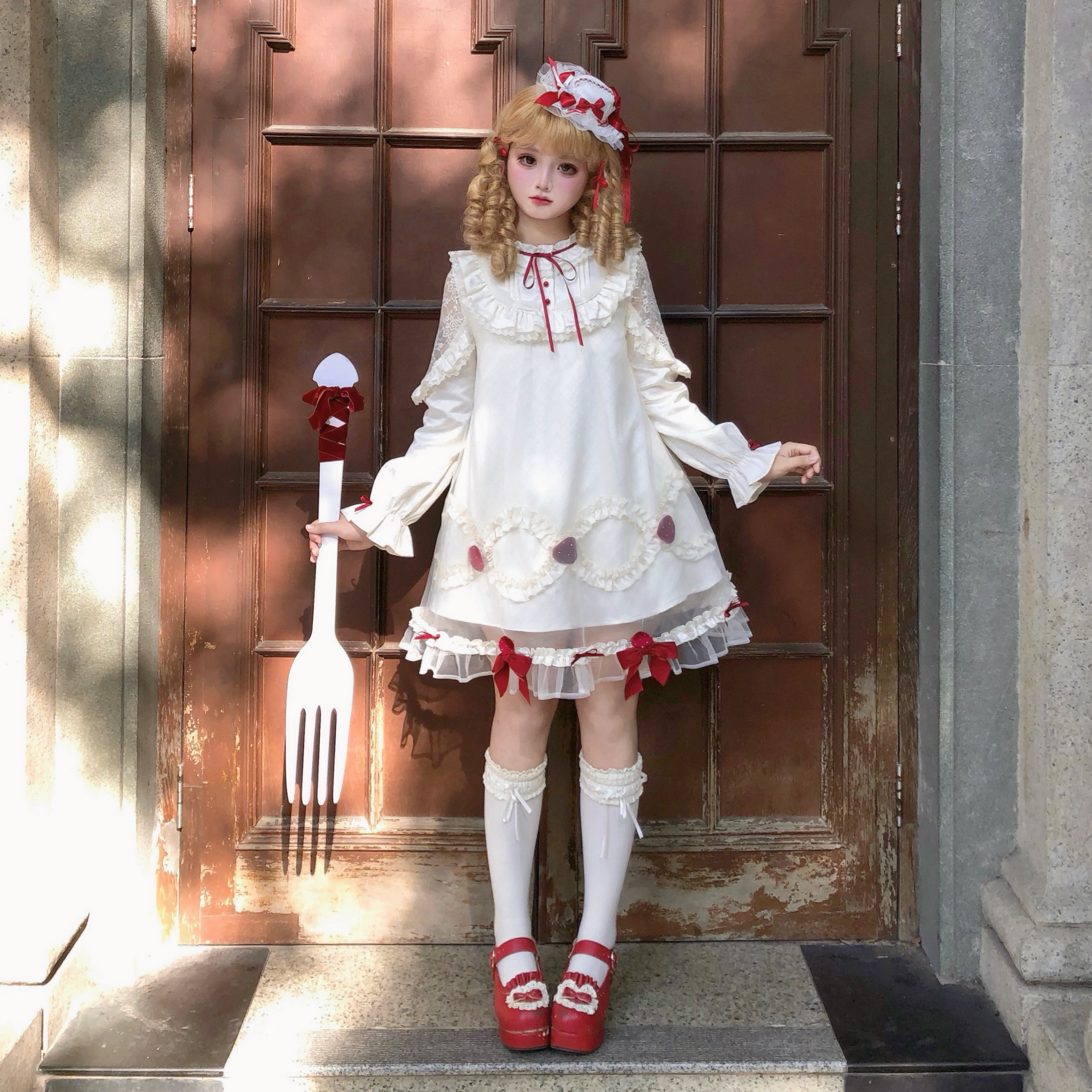 啦啦酱 草莓蛋糕 奶油蛋糕轻lo娃娃裙古早味doll感op长袖连衣裙