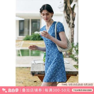 HeyDress蓝色碎花连衣裙女夏季法式复古V领收腰泡泡袖气质短裙子