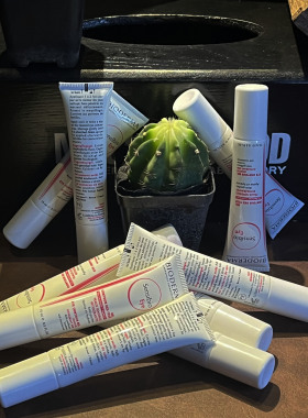 法国本土版BDM舒妍舒缓修护眼部啫喱保湿滋润淡纹黑眼圈眼霜15ml