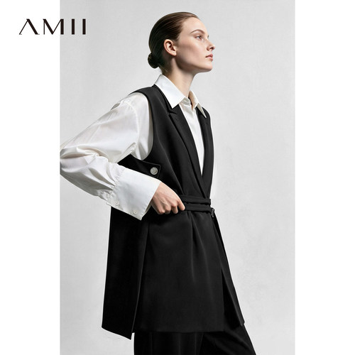 Amii2026秋新款翻驳领日字扣腰带立裁结构马夹女宽松通勤风上衣