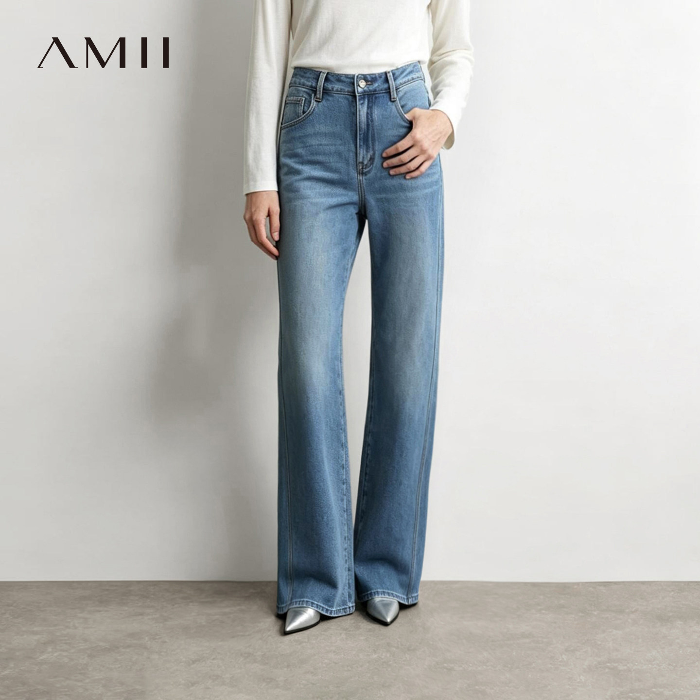 Amii2026秋新款复古休闲丹宁风棉质喇叭裤牛仔长裤女修身显瘦裤子