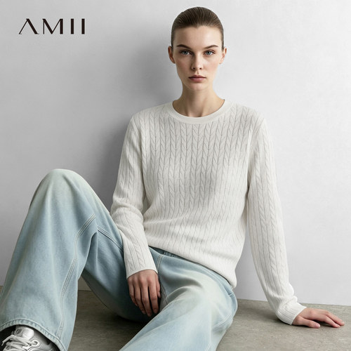 Amii2026秋新款通勤风圆领几何菱格立体绞花镂空毛衣女百搭上衣