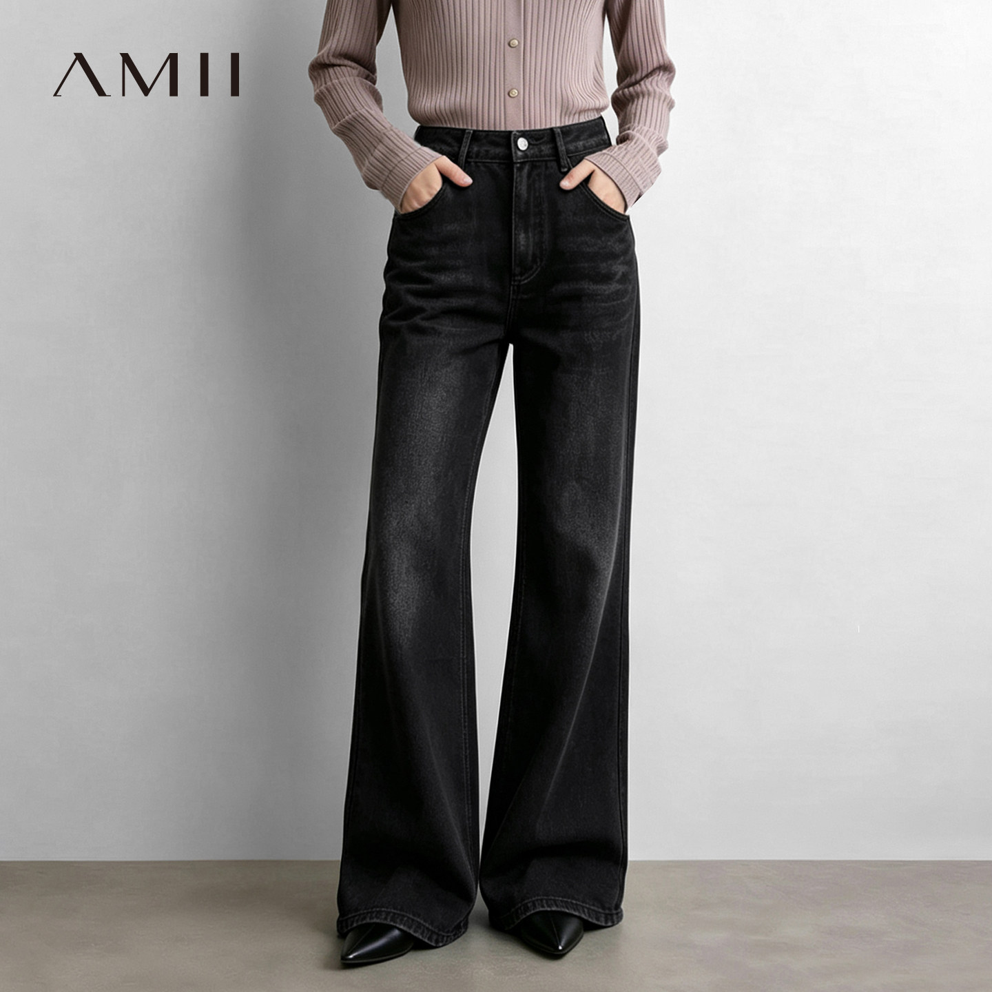 Amii2026秋新款复古休闲丹宁风棉质喇叭裤牛仔裤长裤女宽松裤子